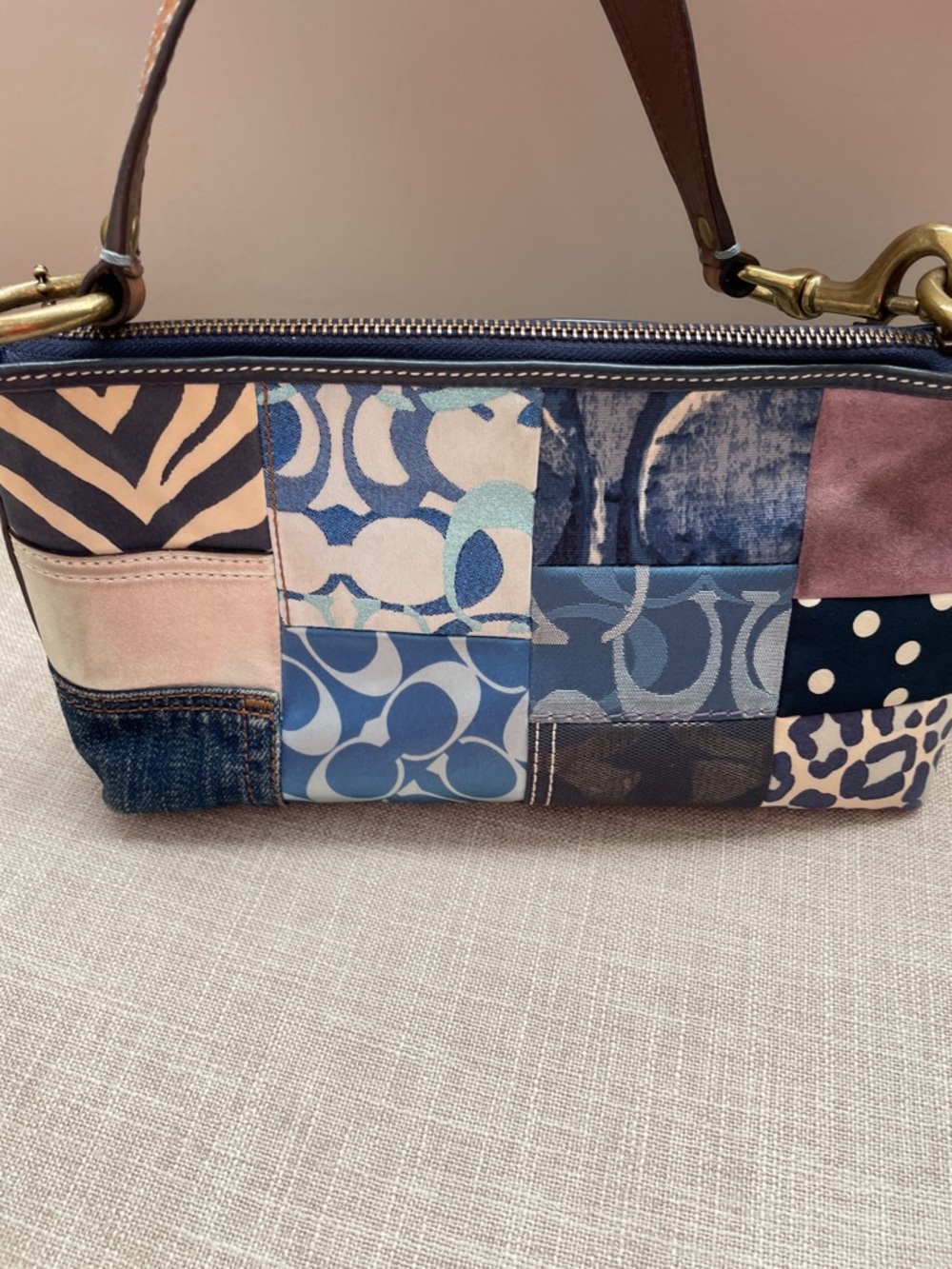 Small Coach bag with patchwork design - Picture 5 of 12